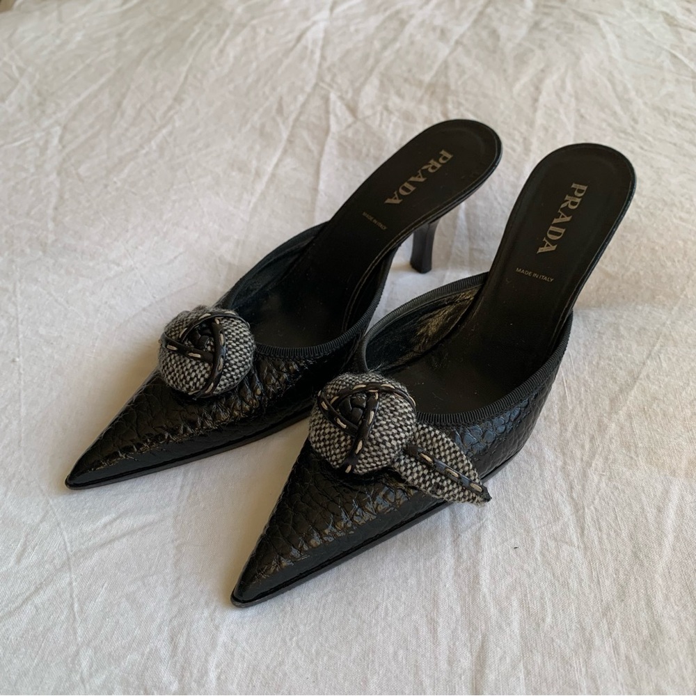 Vintage Prada Tweed Rosette Flower Pebbled Leather Pointy Toe Mules Kitten Heels - Picture 3 of 11